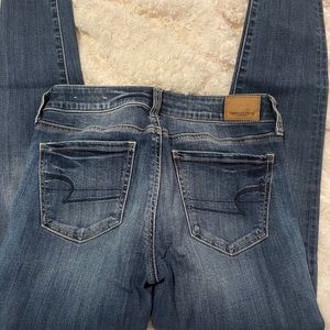 American Eagle super stretch size 4